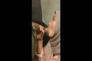 Jilbab Diminta BJ Sebelum Tidur Nurut Bebas Viral