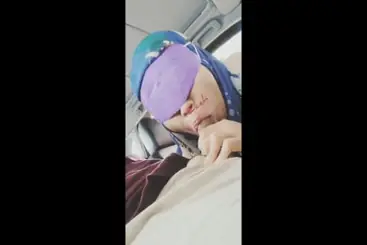Ukhti Jilbab Biru Ahli Sedot Tuntas dalam Mobil